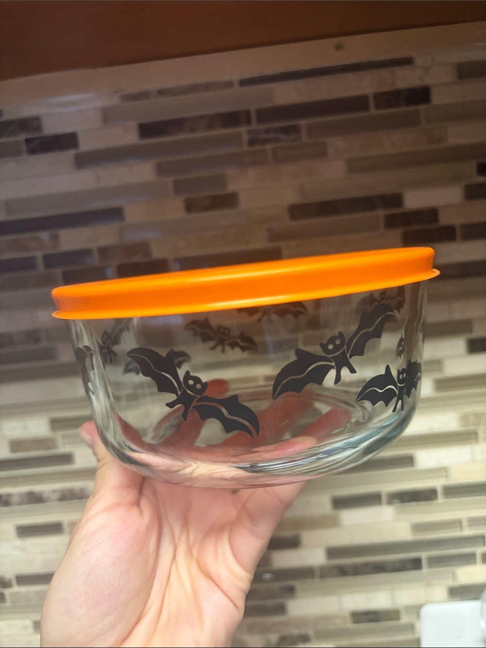 Pyrex Halloween Bats 4 Cup Glass Storage Bowl with Orange Lid NWOT - Picture 2 of 5
